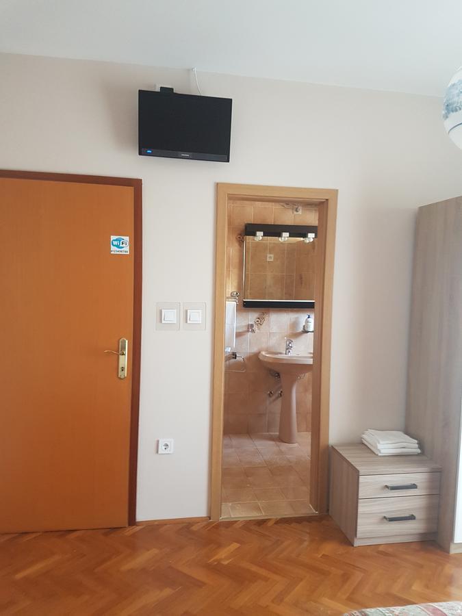 Guest House Mrvcic Rupa Εξωτερικό φωτογραφία
